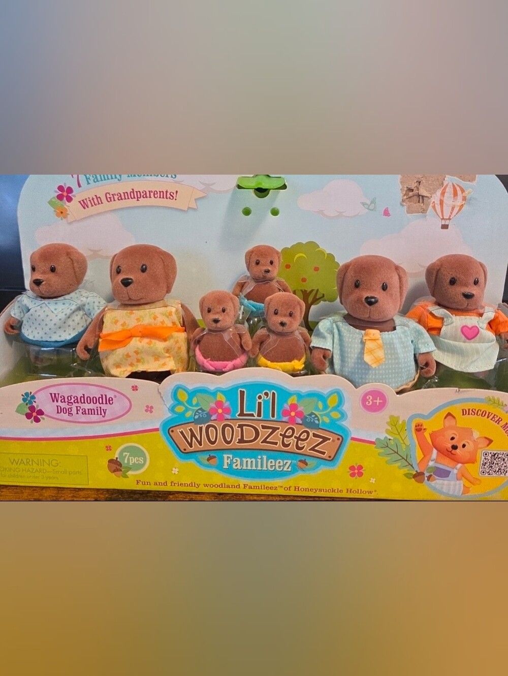 Lil Woodezeez Famileez The Wagadoodle Dogs